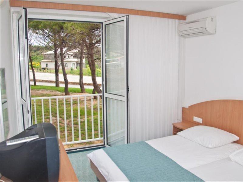 Hotel Sahara Lopar Bagian luar foto